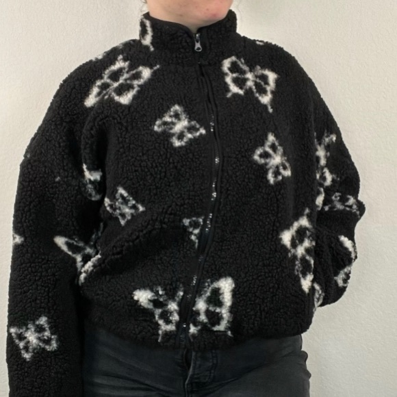 Wild fable cropped sherpa butterfly jacket size medium - Picture 1 of 5